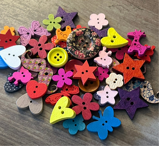 Super Cute Randomly Mixed Buttons - 10 - 35mm / 45 pieces